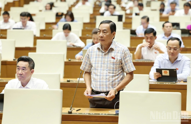 Đại biểu Phạm Văn Hòa (Đoàn Đồng Tháp). (Ảnh: DUY LINH) ndo_br_pham-van-hoa-dong-thap.jpg