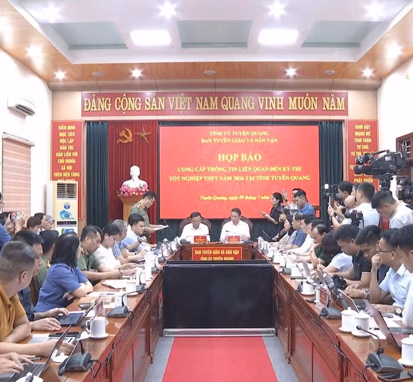 [Video] Khởi tố 4 đối tượng liên quan đến Kỳ thi tốt nghiệp THPT năm 2026 tại Tuyên Quang
