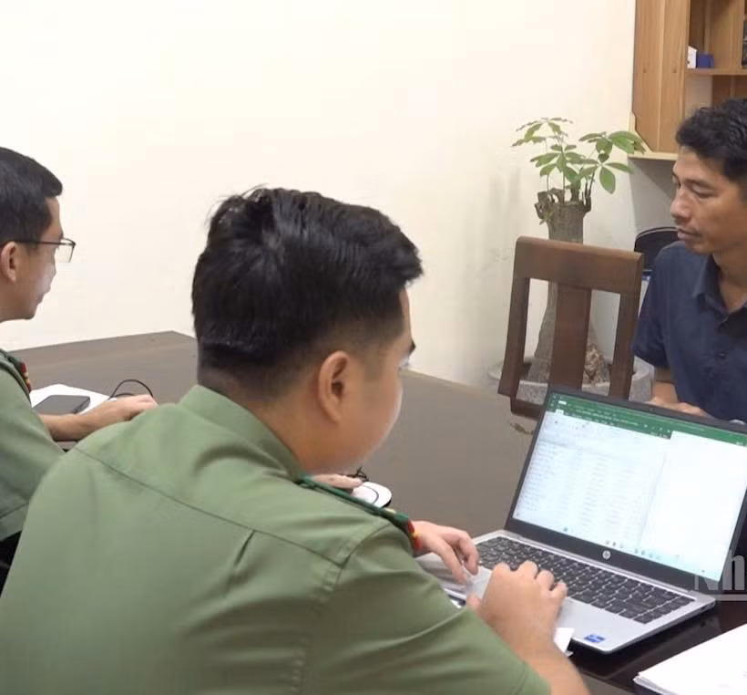 [Video] Bắt 2 đối tượng mua, bán trái phép hơn 50 triệu dữ liệu cá nhân