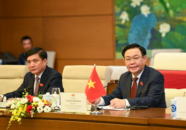 Chủ tịch Quốc hội Vương Đình Huệ phát biểu tại buổi hội kiến. (Ảnh: Duy Linh)