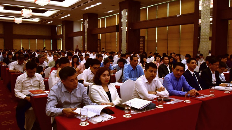 Các đại biểu dự hội nghị. Các đại biểu dự hội nghị.