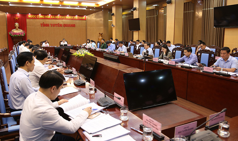 Các đại biểu tham dự hội nghị.