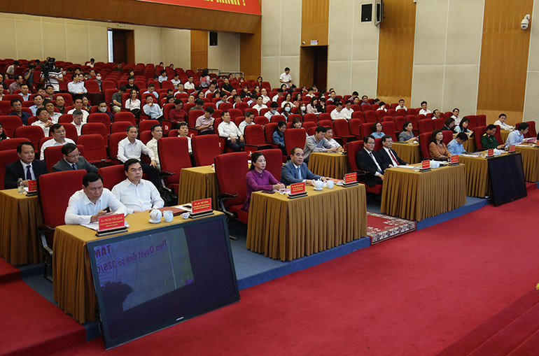 Các đại biểu tham dự hội nghị.