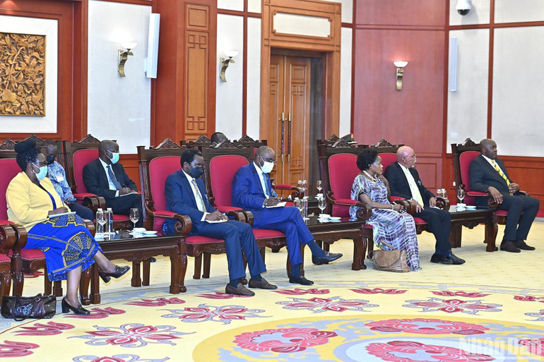 [Ảnh] Tổng Bí thư Nguyễn Phú Trọng tiếp Tổng thống Uganda ảnh 6