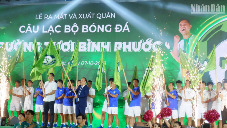 Câu lạc bộ bóng đá Trường Tươi Bình Phước tổ chức lễ xuất quân mùa giải 2023-2024