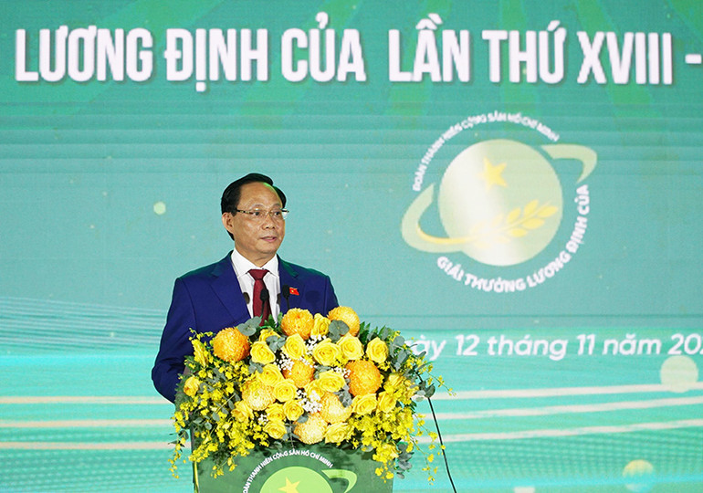 Phó Chủ tịch Quốc hội Trần Quang Phương phát biểu tại buổi lễ.