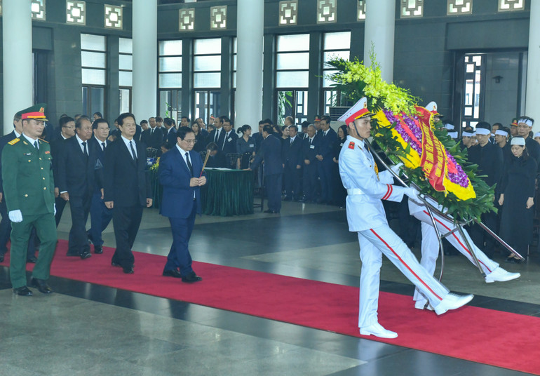 Toàn cảnh Lễ viếng Tổng Bí thư Nguyễn Phú Trọng: Trang nghiêm và xúc động ảnh 54