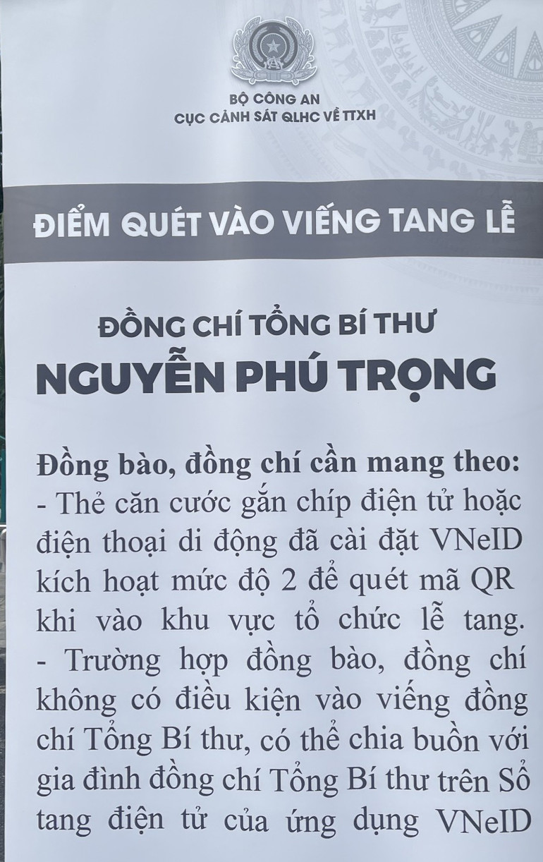 Toàn cảnh Lễ viếng Tổng Bí thư Nguyễn Phú Trọng: Trang nghiêm và xúc động ảnh 11