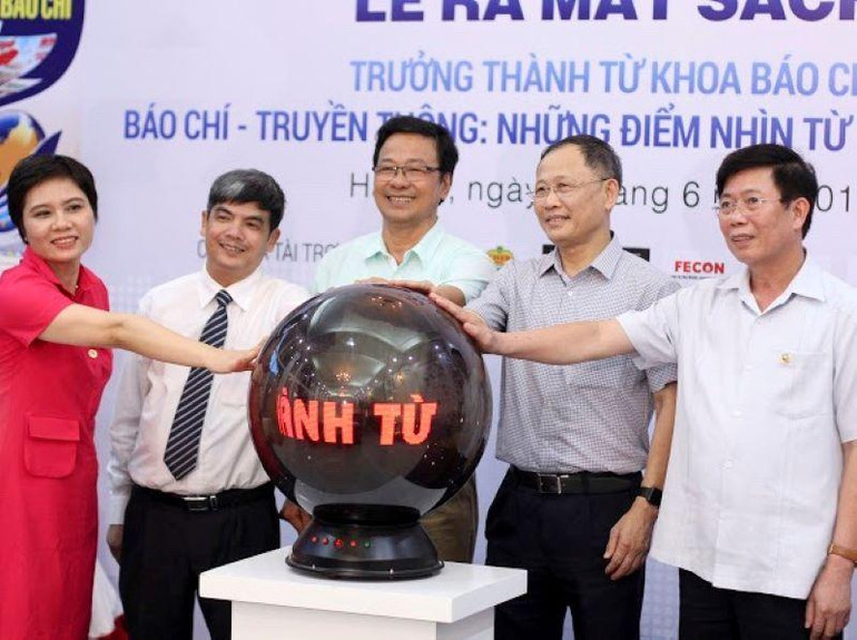 Lễ kỷ niệm 55 năm thành lập Khoa Báo chí.
