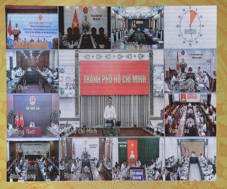 Phiên họp được kết nối trực tuyến từ Trụ sở Chính phủ tới trụ sở Ủy ban nhân dân các tỉnh, thành phố trực thuộc Trung ương.