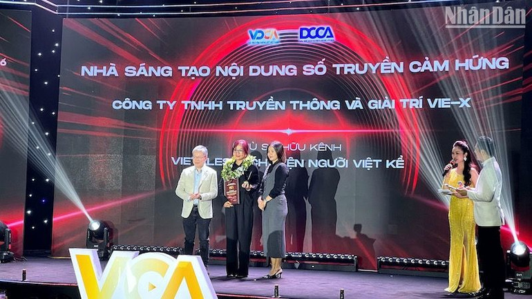 Kênh Vietales - Chuyện người Việt kể được trao giải Nhà sáng tạo nội dung số truyền cảm hứng. Đây là dự án của một nhóm tác giả 9x về khảo cứu, lan tỏa những kiến thức địa lý, lịch sử, văn hoá dân gian Việt Nam qua phim ngắn, truyện tranh, hoạt hình, game...