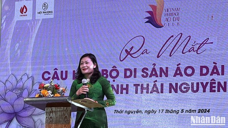 Phó Chủ tịch Hội đồng nhân dân tỉnh Thái Nguyên Mai Thị Thuý Nga khẳng định vẻ đẹp áo dài, đánh giá cao sự ra đời của Câu lạc bộ Di sản áo dài Việt Nam tỉnh Thái Nguyên. Phó Chủ tịch Hội đồng nhân dân tỉnh Thái Nguyên Mai Thị Thuý Nga khẳng định vẻ đẹp áo dài, đánh giá cao sự ra đời của Câu lạc bộ Di sản áo dài Việt Nam tỉnh Thái Nguyên.