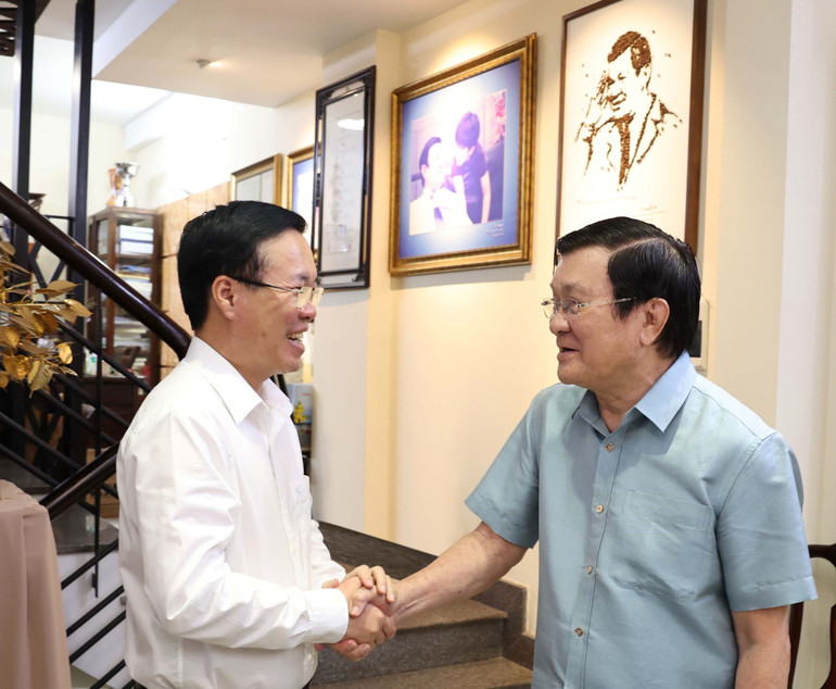 Chủ tịch nước Võ Văn Thưởng đến thăm, chúc Tết nguyên Chủ tịch nước Trương Tấn Sang.