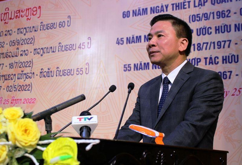 Bí thư Tỉnh ủy Thanh Hóa trình bày diễn văn lễ kỷ niệm.