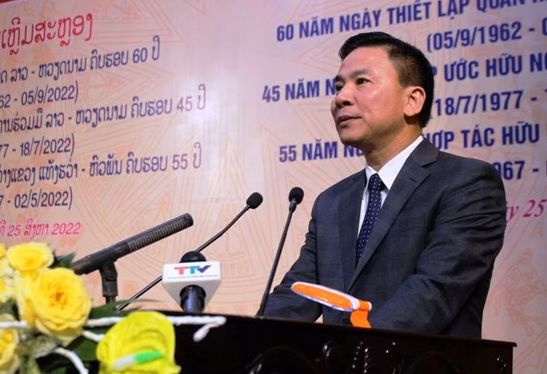 Bí thư Tỉnh ủy Thanh Hóa trình bày diễn văn lễ kỷ niệm. Bí thư Tỉnh ủy Thanh Hóa trình bày diễn văn lễ kỷ niệm.
