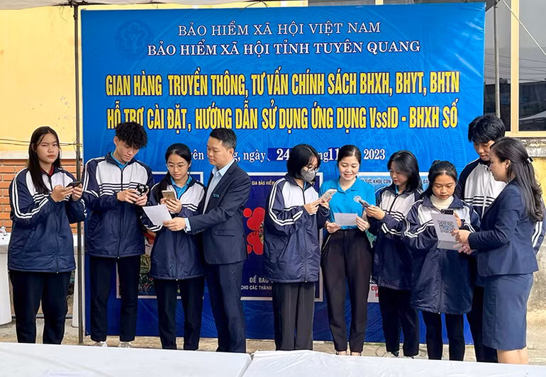 Hướng dẫn sử dụng ứng dụng VssID cho các em học sinh.