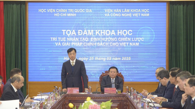 Đồng chí Nguyễn Duy Ngọc phát biểu tại Tọa đàm khoa học “Trí tuệ nhân tạo: Định hướng chiến lược và giải pháp chính sách cho Việt Nam”.
