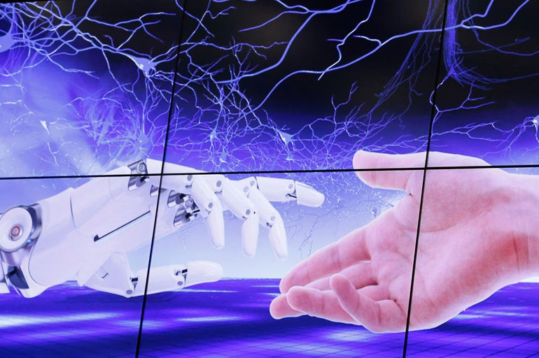 Một số công ty đã sử dụng chatbot đa ngôn ngữ để hỗ trợ khách hàng mà không cần đến người phiên dịch. (Ảnh minh họa: Reuters) Một số công ty đã sử dụng chatbot đa ngôn ngữ để hỗ trợ khách hàng mà không cần đến người phiên dịch. (Ảnh minh họa: Reuters)