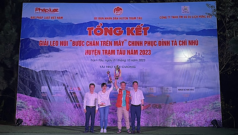 Nữ vận động viên Trần Thu Trang và nam vận động viên Phạm Minh Thành giành được hai giải thưởng cao nhất.