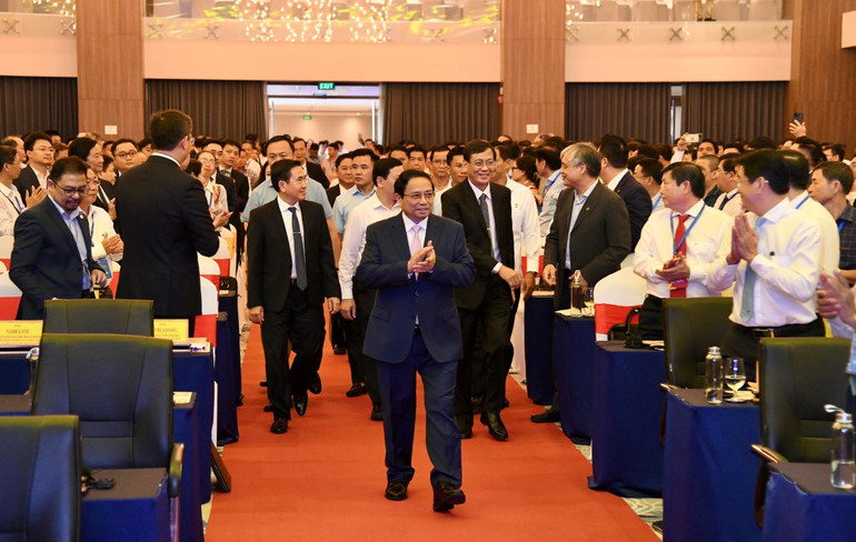 Thủ tướng Phạm Minh Chính tới dự Hội nghị công bố Quy hoạch và Xúc tiến đầu tư tỉnh Ninh Thuận.