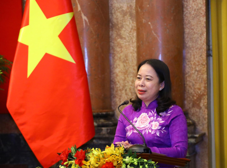 Phó Chủ tịch nước phát biểu tại buổi gặp mặt.