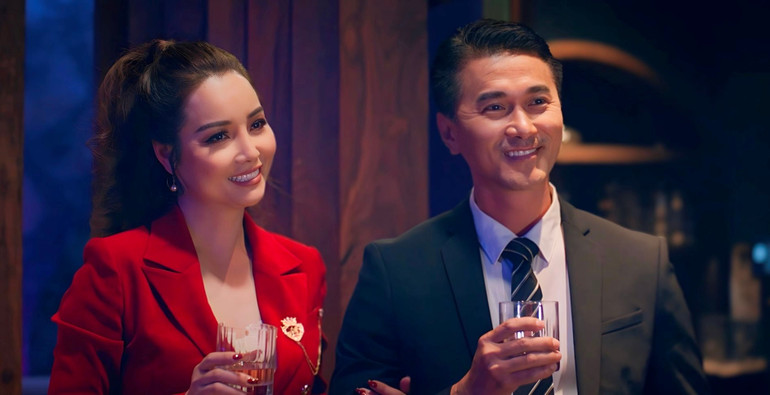 Thất bại doanh thu của Đóa hoa mong manh được nhà sản xuất lý giải bị chèn ép suất chiếu - Nguồn: ĐPCC Thất bại doanh thu của Đóa hoa mong manh được nhà sản xuất lý giải bị chèn ép suất chiếu - Nguồn: ĐPCC