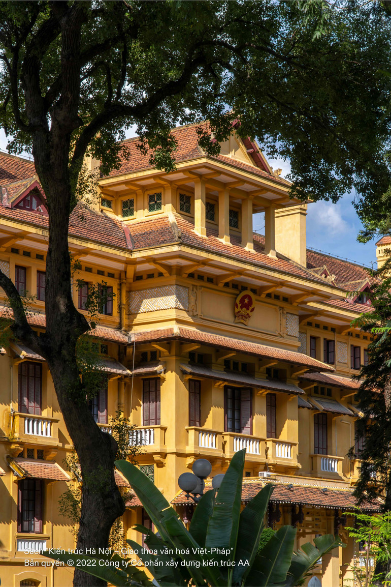 Khối nhà chính của trụ sở Bộ Ngoại giao.