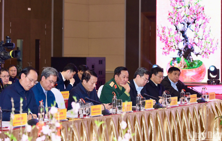 Các đại biểu tham dự Hội nghị.