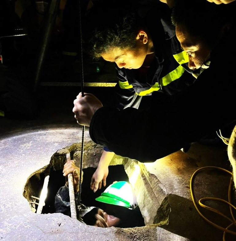 Lực lượng Cảnh sát Phòng cháy chữa cháy và cứu nạn cứu hộ, Công an tỉnh Đắk Lắk leo xuống giếng để cứu nạn.