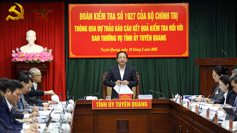 Thượng tướng Trịnh Văn Quyết phát biểu kết luận buổi làm việc.