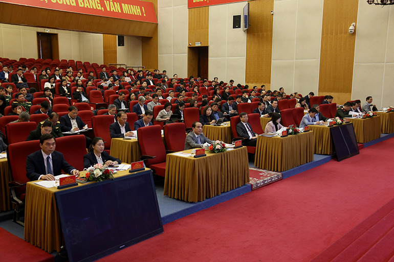 Các đại biểu tham dự hội nghị.