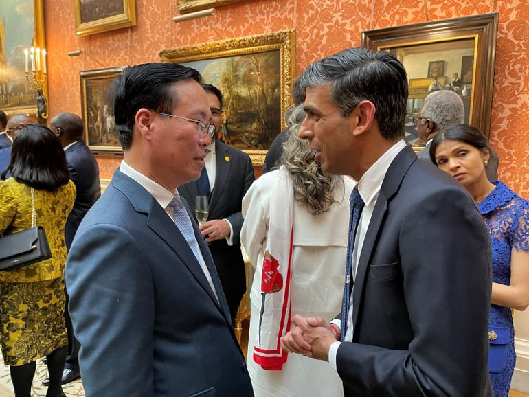 Chủ tịch nước Võ Văn Thưởng gặp Thủ tướng Anh Rishi Sunak.