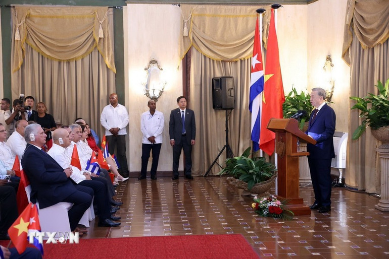 Tổng Bí thư, Chủ tịch nước Tô Lâm phát biểu tại buổi gặp gỡ đại biểu hữu nghị nhân dân và thế hệ trẻ Cuba.