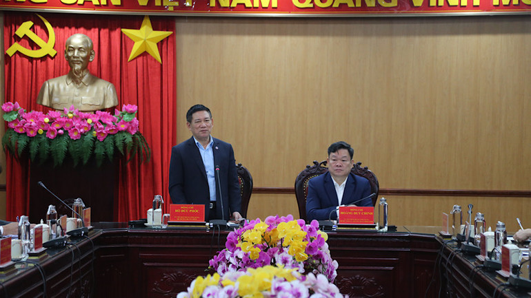 Bộ trưởng Tài chính Hồ Đức Phớc phát biểu tại buổi làm việc. (Ảnh: TUẤN SƠN).