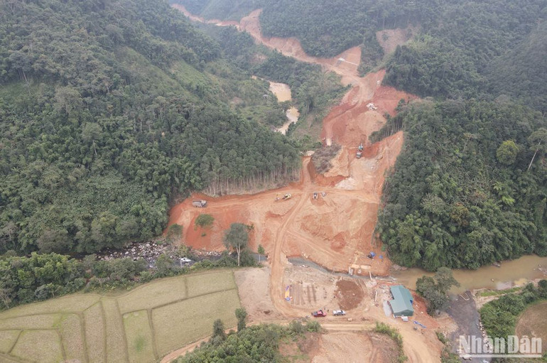 Dự án đường thành phố Bắc Kạn đi hồ Ba Bể, kết nối sang Na Hang (Tuyên Quang) đi qua nhiều diện tích ruộng, rừng nhỏ, lẻ.