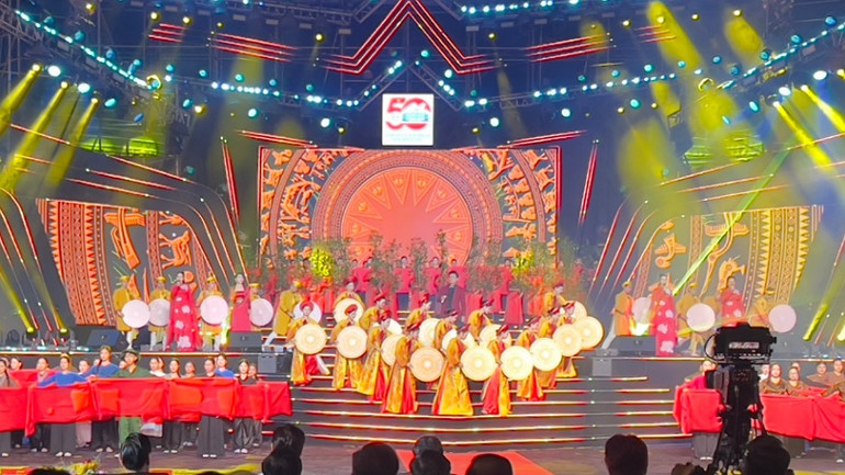 Một chương trình nghệ thuật tại buổi lễ.