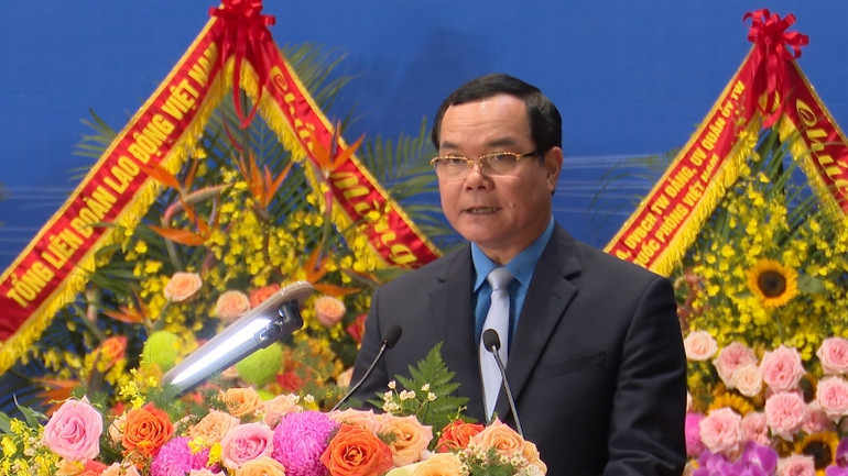 Chủ tịch Tổng Liên đoàn Lao động Việt Nam Nguyễn Đình Khang phát biểu chỉ đạo.