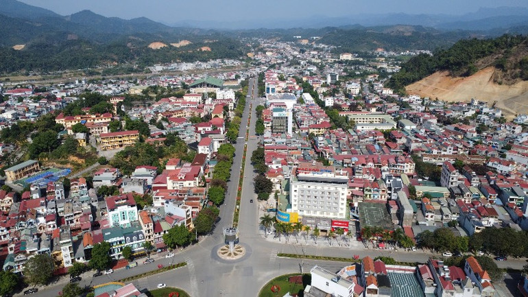 Một góc thành phố Bắc Kạn hôm nay. (Ảnh: TUẤN SƠN)