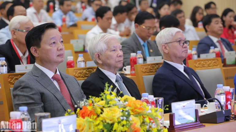 Các đại biểu dự Hội nghị công bố Quy hoạch tỉnh Bình Phước thời kỳ 2021-2030, tầm nhìn đến năm 2050.