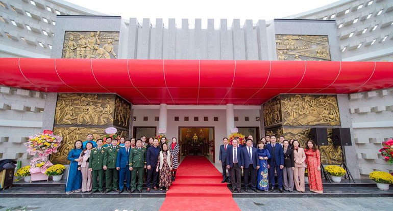 Công trình cải tạo Nhà truyền thống cách mạng phường Phú Thượng được khánh thành trong dịp phường nhận danh hiệu “Phường đạt chuẩn đô thị văn minh”.