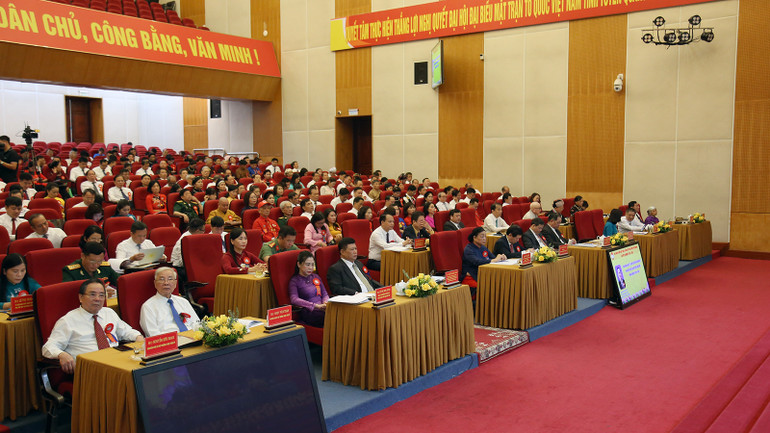 Các đại biểu dự đại hội.