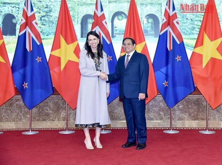 Thủ tướng Phạm Minh Chính và Thủ tướng New Zealand Jacinda Ardern.