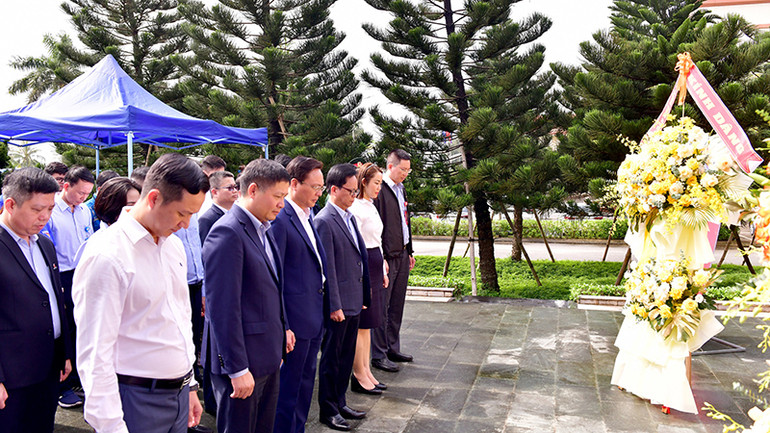 Ban lãnh đạo Petrovietnam, BSR và người lao động bày tỏ lòng biết ơn cố Thủ tướng Võ Văn Kiệt.