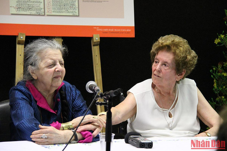 Bà Raymonde Dien và bà Madeleine Riffaud tham dự Triển lãm "Những chiến sĩ vì hòa bình" do Trung tâm Văn hóa Việt Nam tại Pháp tổ chức ở Paris ngày 7/6/2014 nhân dịp kỷ niệm 103 Ngày Chủ tịch Hồ Chí Minh ra đi tìm đường cứu nước (5/6/1911-5/6/2014). Hai bà là những người Pháp đã hết lòng ủng hộ sự nghiệp đấu tranh giành độc lập của nhân dân Việt Nam. Tại sự kiện này, bà Raymonde Dien và bà Madeleine Riffaud rất xúc động và tự hào nhớ lại những năm tháng xưa vô cùng ý nghĩa, không ngại gian khó đấu tranh vì Việt Nam thân yêu.