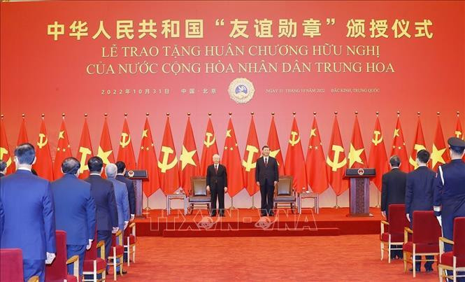 Tổng Bí thư, Chủ tịch Trung Quốc Tập Cận Bình và Tổng Bí thư Nguyễn Phú Trọng dự buổi lễ.