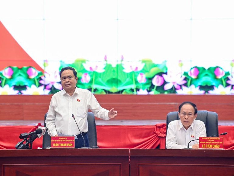 Chủ tịch Quốc hội Trần Thanh Mẫn phát biểu mở đầu, gợi mở các nội dung thảo luận tại buổi làm việc.