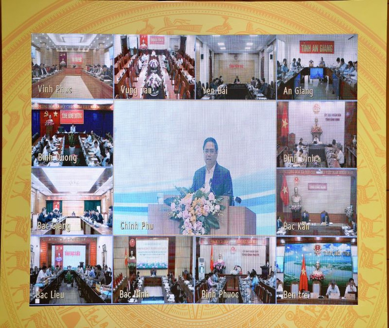 Hội nghị diễn ra dưới hình thúc trực tiếp và trực tuyến.