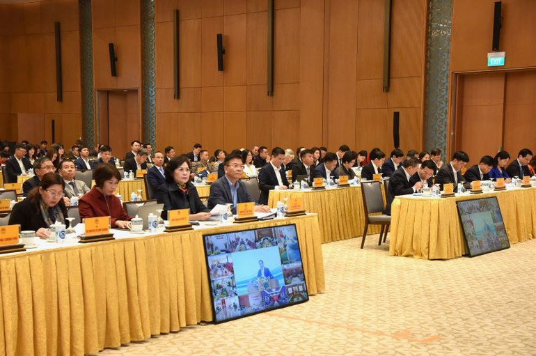 Các đại biểu tham dự hội nghị.