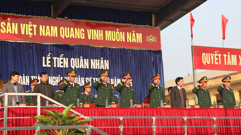 Các đại biểu dự lễ tiễn quân nhân hoàn thành nghĩa vụ quân sự năm 2025.