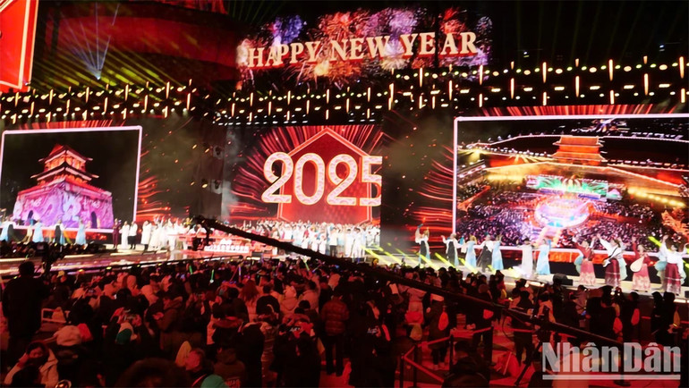 Thủ đô Bắc Kinh, Trung Quốc đón chào năm mới 2025 với nhiều niềm tin và hy vọng. (Ảnh: HỮU HƯNG - HỒ QUÂN)